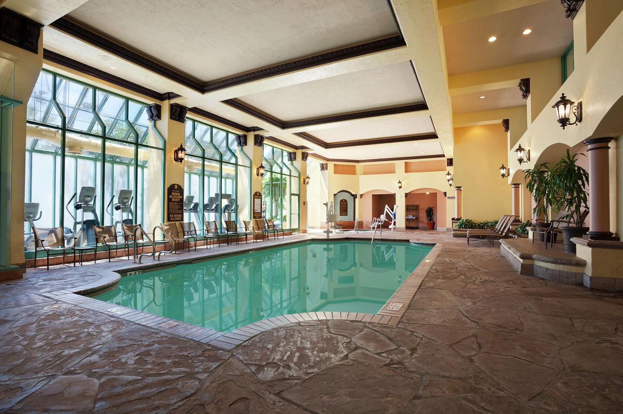 Embassy Suites By Hilton Santa Ana Orange County Airport Экстерьер фото