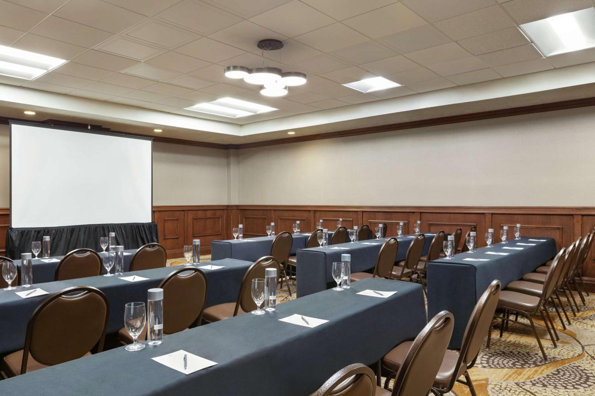 Embassy Suites By Hilton Santa Ana Orange County Airport Экстерьер фото