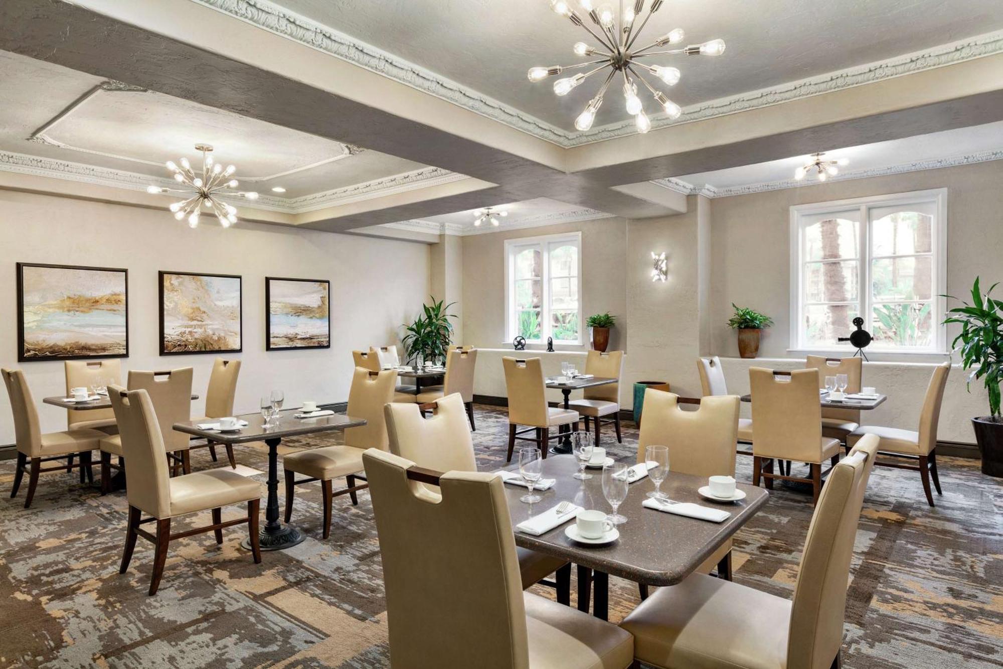 Embassy Suites By Hilton Santa Ana Orange County Airport Экстерьер фото