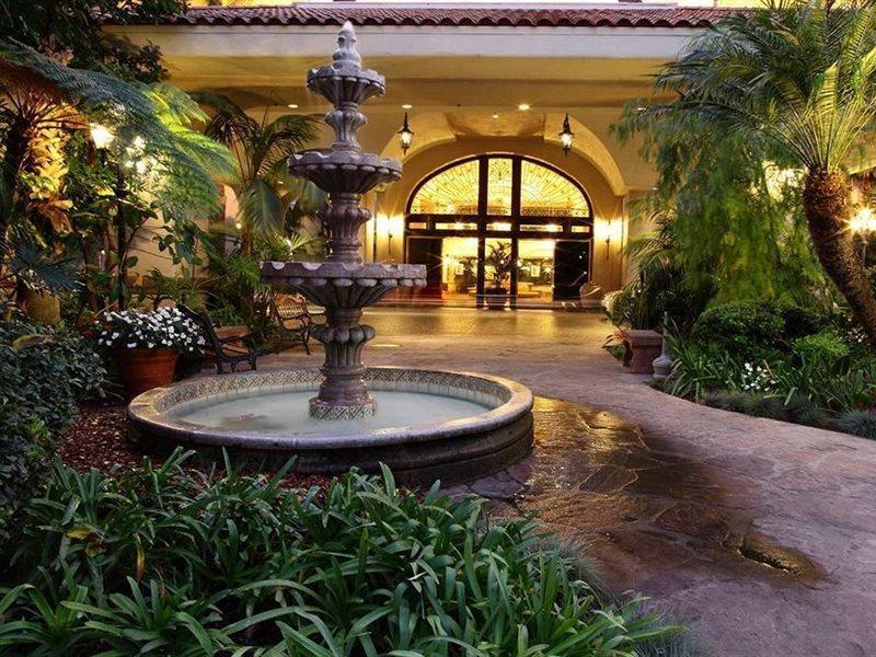 Embassy Suites By Hilton Santa Ana Orange County Airport Экстерьер фото
