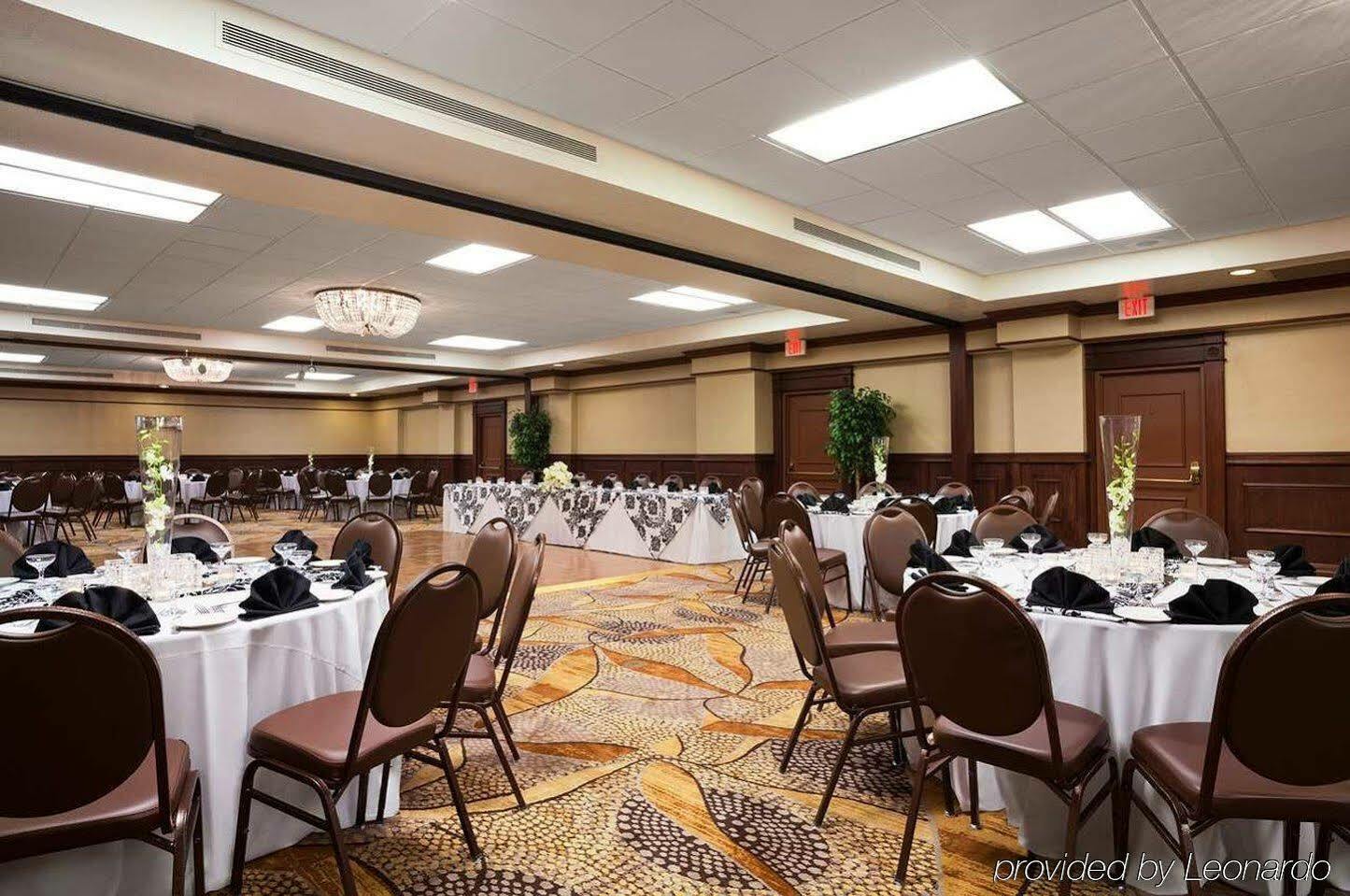 Embassy Suites By Hilton Santa Ana Orange County Airport Экстерьер фото